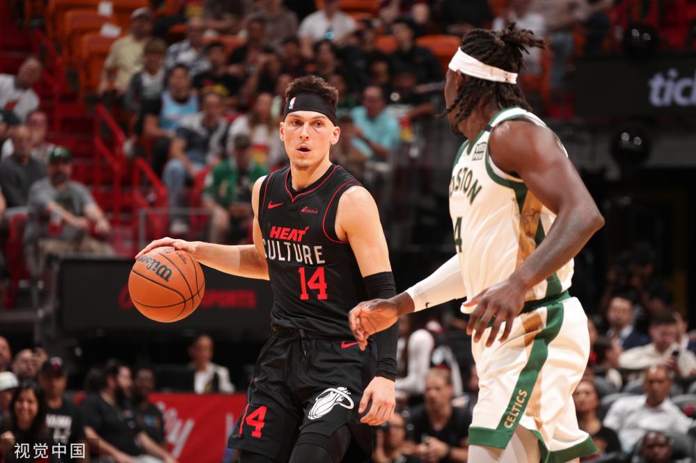 这让他在詹 这让他在詹