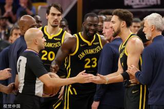 基扬在接球 基扬在接球